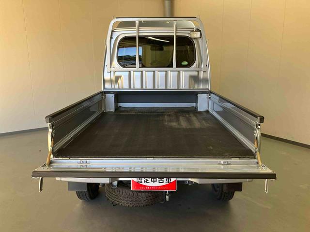 ハイゼットトラックジャンボＳＡIIIｔ／４ＷＤ／４ＡＴ／ＣＤ／キーレス／作業灯４ＷＤ　４ＡＴ　ＣＤ　マニュアルエアコン　キーレスエントリー　パワステ　パワーウィンドウ　ゲートプロテクター　荷台マット　テールゲートチェーン　アルミホイール　バイザー　ハイルーフ　作業灯（三重県）の中古車