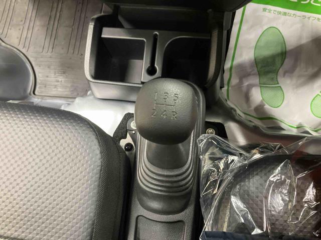 ハイゼットトラックスタンダード／４ＷＤ／５ＭＴ／三方開／スマアシ４ＷＤ　５ＭＴ　マニュアルエアコン　ＡＭ／ＦＭラジオ　パワステ　スマートアシスト　三方開（三重県）の中古車