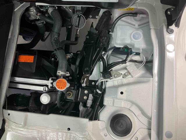 ハイゼットトラックジャンボスタンダード／４ＷＤ／ＣＶＴ／ハイルーフ電子制御式４ＷＤ　ＣＶＴ　ＡＭ／ＦＭラジオ　マニュアルエアコン　ハイルーフ　オーバーヘッドシェルフ　格納式テールゲートチェーン　リクライニング　荷台マット　三方開（三重県）の中古車