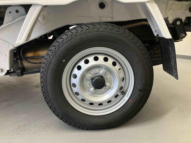 ハイゼットトラックジャンボスタンダード／４ＷＤ／ＣＶＴ／ハイルーフ電子制御式４ＷＤ　ＣＶＴ　ＡＭ／ＦＭラジオ　マニュアルエアコン　ハイルーフ　オーバーヘッドシェルフ　格納式テールゲートチェーン　リクライニング　荷台マット　三方開（三重県）の中古車