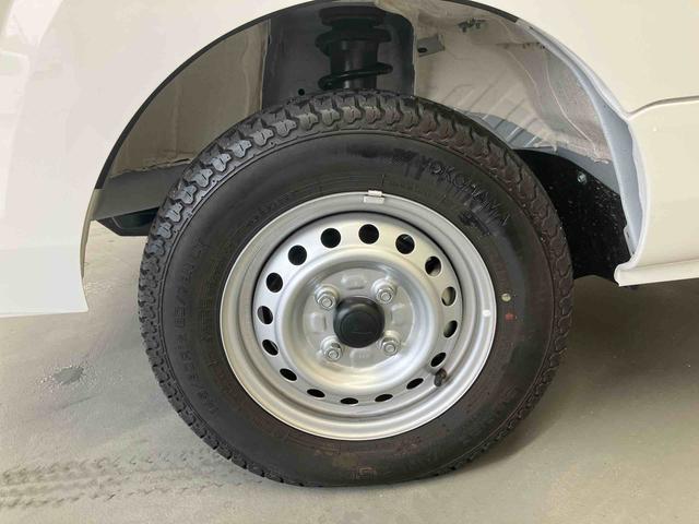 ハイゼットトラックジャンボスタンダード／４ＷＤ／ＣＶＴ／ハイルーフ電子制御式４ＷＤ　ＣＶＴ　ＡＭ／ＦＭラジオ　マニュアルエアコン　ハイルーフ　オーバーヘッドシェルフ　格納式テールゲートチェーン　リクライニング　荷台マット　三方開（三重県）の中古車