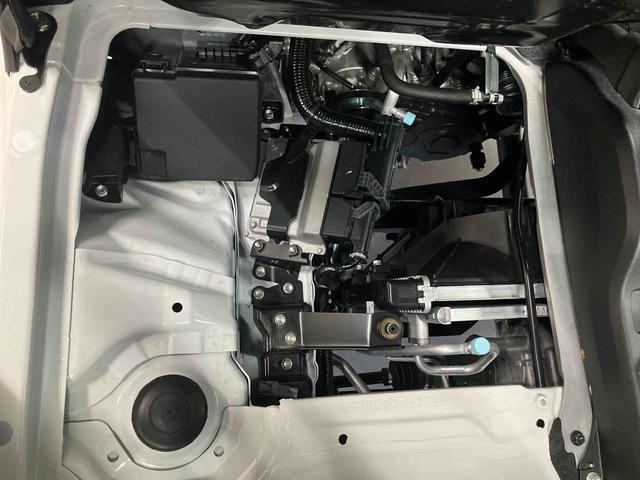 ハイゼットトラックジャンボスタンダード／４ＷＤ／ＣＶＴ／ハイルーフ電子制御式４ＷＤ　ＣＶＴ　ＡＭ／ＦＭラジオ　マニュアルエアコン　ハイルーフ　オーバーヘッドシェルフ　格納式テールゲートチェーン　リクライニング　荷台マット　三方開（三重県）の中古車