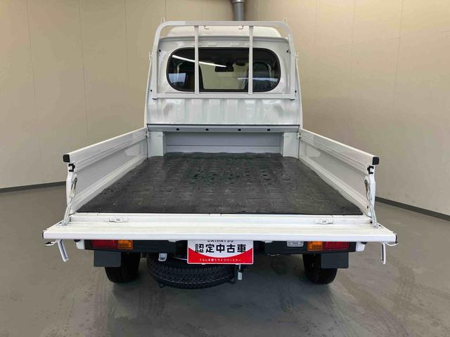 ハイゼットトラックジャンボスタンダード／４ＷＤ／ＣＶＴ／ハイルーフ電子制御式４ＷＤ　ＣＶＴ　ＡＭ／ＦＭラジオ　マニュアルエアコン　ハイルーフ　オーバーヘッドシェルフ　格納式テールゲートチェーン　リクライニング　荷台マット　三方開（三重県）の中古車