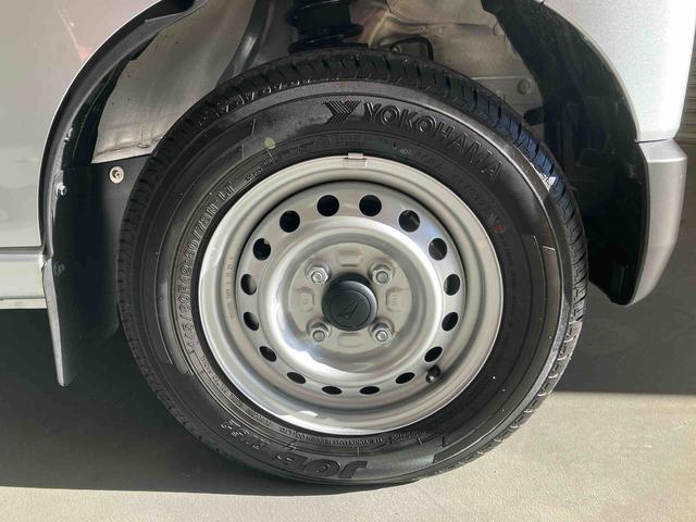 ハイゼットカーゴＤＸ／ＡＭ／ＦＭラジオ／キーレス／パワーウィンドウキーレスエントリー　前席パワーウィンドウ　ＡＭ／ＦＭラジオ　マニュアルエアコン　スクエアボディ　スマートアシスト　インパネシフト（三重県）の中古車