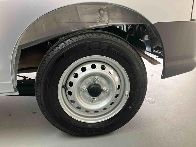 ハイゼットカーゴＤＸ／ＡＭ／ＦＭラジオ／キーレス／パワーウィンドウキーレスエントリー　前席パワーウィンドウ　ＡＭ／ＦＭラジオ　マニュアルエアコン　スクエアボディ　スマートアシスト　インパネシフト（三重県）の中古車