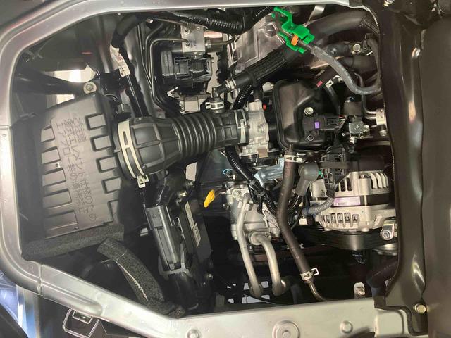 ハイゼットカーゴＤＸ／ＡＭ／ＦＭラジオ／キーレス／パワーウィンドウキーレスエントリー　前席パワーウィンドウ　ＡＭ／ＦＭラジオ　マニュアルエアコン　スクエアボディ　スマートアシスト　インパネシフト（三重県）の中古車