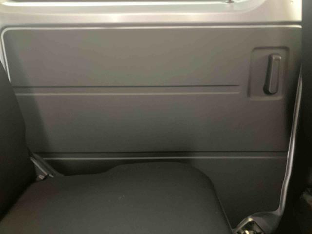 ハイゼットカーゴＤＸ／ＡＭ／ＦＭラジオ／キーレス／パワーウィンドウキーレスエントリー　前席パワーウィンドウ　ＡＭ／ＦＭラジオ　マニュアルエアコン　スクエアボディ　スマートアシスト　インパネシフト（三重県）の中古車