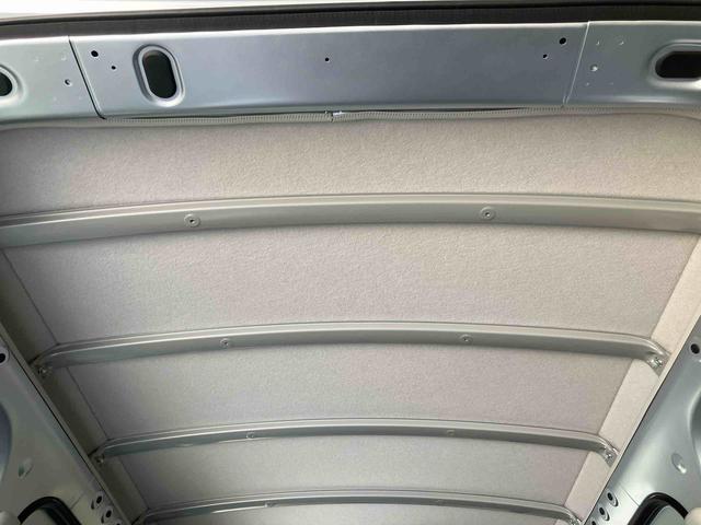 ハイゼットカーゴＤＸ／ＡＭ／ＦＭラジオ／キーレス／パワーウィンドウキーレスエントリー　前席パワーウィンドウ　ＡＭ／ＦＭラジオ　マニュアルエアコン　スクエアボディ　スマートアシスト　インパネシフト（三重県）の中古車