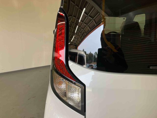 ムーヴＧ／左側パワースライド／ディスプレイオーディオディスプレイオーディオ　バックモニター　左側パワースライドドア　イージークローザー　プッシュボタンスタート　キーフリー　電動パーキングブレーキ　コーナーセンサー　オートエアコン　１４インチアルミ（三重県）の中古車