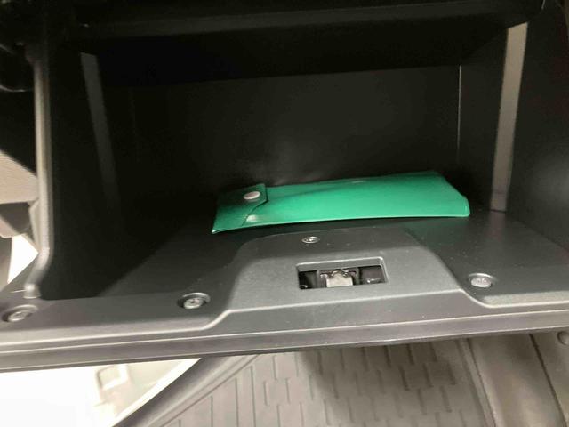 ハイゼットカーゴＤＸ／ＡＭ／ＦＭラジオ／キーレス／前席パワーウィンドウ衝突回避支援ブレーキ　アイドリングストップ　ＡＭ／ＦＭラジオ　キーレスエントリー　オートハイビーム　オートライト　コーナーセンサー　前席パワーウィンドウ　ハロゲンヘッドランプ　マニュアルエアコン（三重県）の中古車