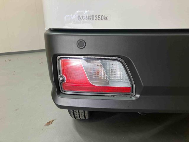 ハイゼットカーゴＤＸ／ＡＭ／ＦＭラジオ／キーレス／前席パワーウィンドウ衝突回避支援ブレーキ　アイドリングストップ　ＡＭ／ＦＭラジオ　キーレスエントリー　オートハイビーム　オートライト　コーナーセンサー　前席パワーウィンドウ　ハロゲンヘッドランプ　マニュアルエアコン（三重県）の中古車