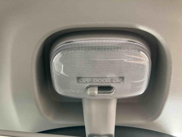 ハイゼットカーゴＤＸ／ＡＭ／ＦＭラジオ／キーレス／前席パワーウィンドウ衝突回避支援ブレーキ　アイドリングストップ　ＡＭ／ＦＭラジオ　キーレスエントリー　オートハイビーム　オートライト　コーナーセンサー　前席パワーウィンドウ　ハロゲンヘッドランプ　マニュアルエアコン（三重県）の中古車