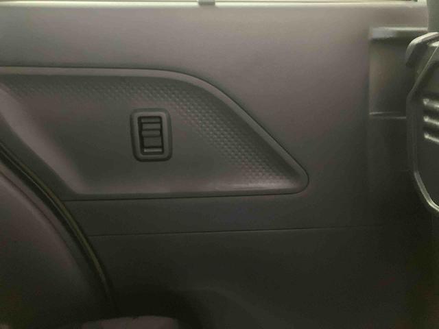 タントファンクロス／両側パワースライドドアディスプレイオーディオ　バックモニター　両側パワースライドドア　イージークローザー　プッシュボタンスタート　電動パーキングブレーキ　キーフリー　前席シートヒーター　アウトドア　ＵＳＶ　ＬＥＤ（三重県）の中古車