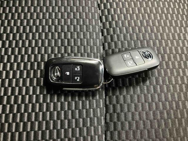 トールカスタムＧ／１０００ｃｃ／両側電動スライドドア両側電動スライドドア　ナビ　バックモニター　ドライブレコーダー　ＥＴＣ　クルーズコントロール　プッシュボタンスタート　キーフリー　電動パーキングブレーキ　スマートアシスト（三重県）の中古車