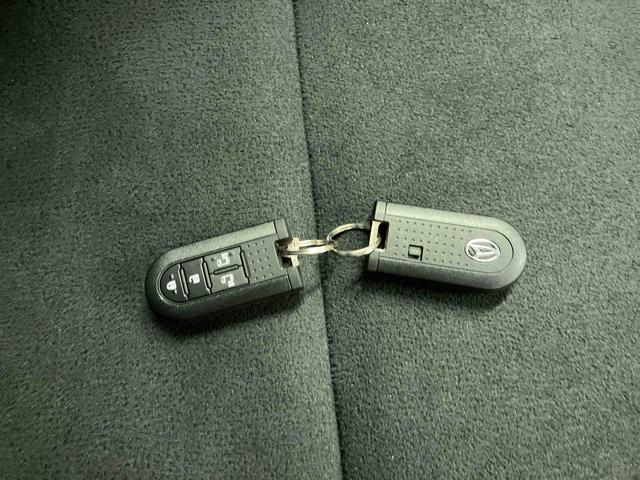 ムーヴキャンバスＧブラックインテリアリミテッド　ＳＡIII／両側電動スライドナビ　パノラマモニター　ドライブレコーダー　ＥＴＣ　両側電動スライドドア　スマートアシスト　プッシュボタンスタート　キーフリー　バイザー　マット　置きラクボックス　１４インチホイールキャップ（三重県）の中古車