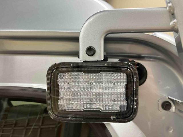 ハイゼットトラックジャンボエクストラ/4WD/5MTCD メッキフロントグリル LED 電動格納式ドアミラー オーバーヘッドシェルフ パワーウィンドウ プッシュボタンスタート キーフリー 作業灯 スマートアシスト コーナーセンサー オートハイビーム(三重県)の中古車