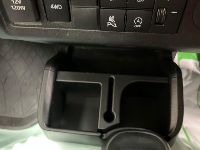 ハイゼットトラックスタンダード／４ＷＤ／５ＭＴラジオ　マニュアルエアコン　スマートアシスト　オートハイビーム　コーナーセンサー　パワーステアリング　スマートアシスト　ゲートプロテクター　ガードフレームプロテクター　バイザー（三重県）の中古車