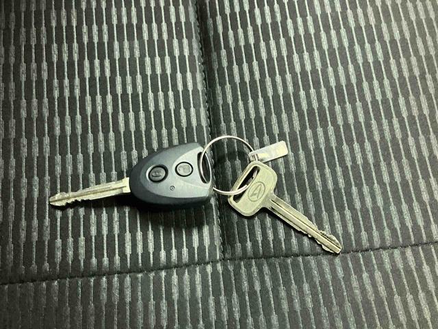 ハイゼットカーゴDX/CD/前席パワーウィンドウ/キーレスエントリーカロッツェリア製CDデッキチューナー 前席パワーウィンドウ キーレスエントリー マニュアルエアコン コーナーセンサー スマートアシスト(三重県)の中古車