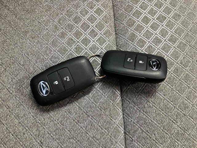 タントＸ／ディスプレイオーディオ／バックモニター純正ディスプレイオーディオ　バックモニター　左側パワースライドドア　プッシュボタンスタート　電動パーキングブレーキ　キーフリー　前席シートヒーター　ＬＥＤヘッドランプ　ミラクルオープンドア（三重県）の中古車