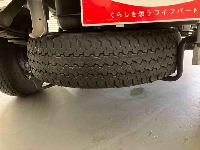 ハイゼットトラックジャンボ／４ＷＤ／５ＭＴ／ナビナビ　パワーウィンドウ　キーレスエントリー　作業灯　ゲートプロテクター＆ガードフレームプロテクター　荷台マット　バイザー　ハイルーフ　リクライニングシート（三重県）の中古車