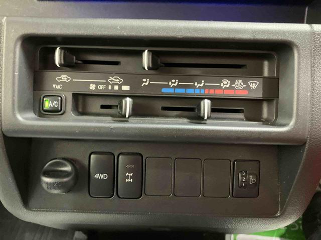 ハイゼットトラックジャンボ／４ＷＤ／５ＭＴ／ナビナビ　パワーウィンドウ　キーレスエントリー　作業灯　ゲートプロテクター＆ガードフレームプロテクター　荷台マット　バイザー　ハイルーフ　リクライニングシート（三重県）の中古車