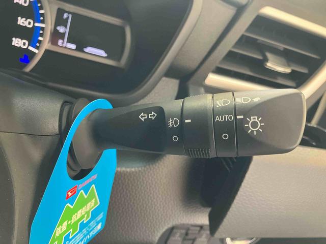 トールカスタムＧ　ターボ１０００ｃｃ　５人乗り　ターボ　ディスプレイオーディオ　パノラマモニター　ＥＴＣ　クルーズコントロール　テレビコントロール　両側パワースライドドア　オートハイビーム　アダプティブクルーズコントロール（三重県）の中古車