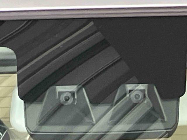 ハイゼットカーゴＤＸＡＭ／ＦＭラジオ　キーレスエントリー　前席パワーウィンドウ　マルチインフォメーションディスプレイ　オーバーヘッドシェルフ　オートハイビーム　コーナーセンサー　スマートアシスト（三重県）の中古車