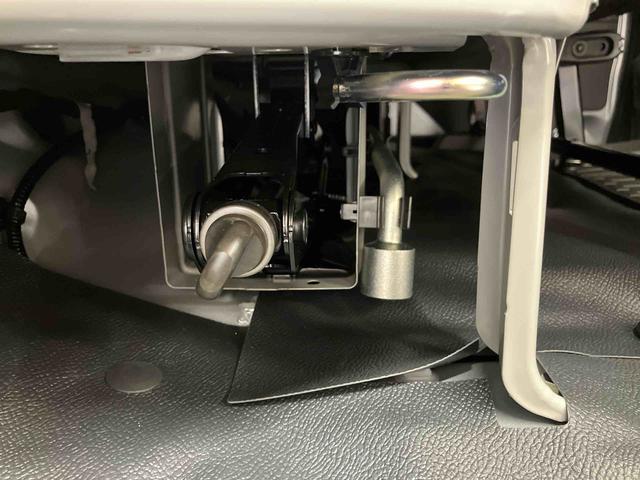 ハイゼットカーゴＤＸＡＭ／ＦＭラジオ　キーレスエントリー　前席パワーウィンドウ　マルチインフォメーションディスプレイ　オーバーヘッドシェルフ　オートハイビーム　コーナーセンサー　スマートアシスト（三重県）の中古車