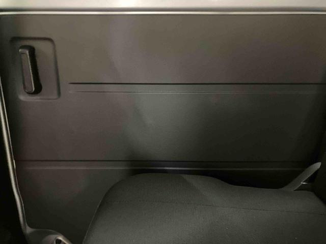 ハイゼットカーゴＤＸＡＭ／ＦＭラジオ　前席パワーウィンドウ　キーレスエントリー　オーバーヘッドシェルフ　インパネシフト　スマートアシスト　オートハイビーム　オートライト　コーナーセンサー　スクエアボディ　ユースフルナット（三重県）の中古車