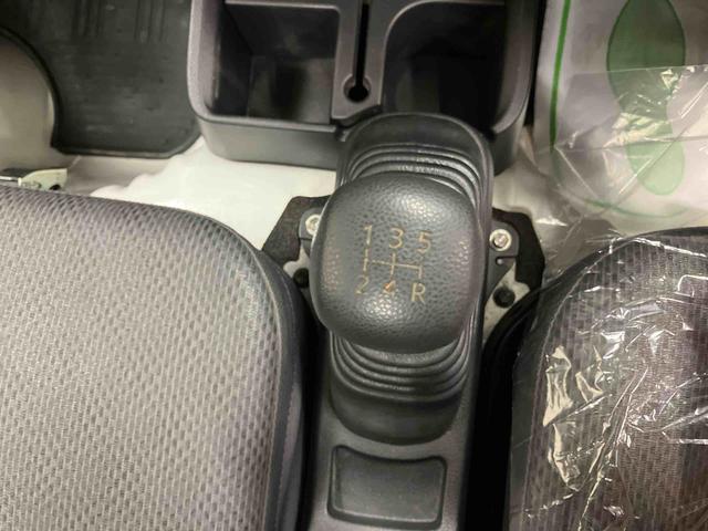 ハイゼットトラックスタンダード/2WD/5MTAM/FMラジオ マニュアルエアコン パワステ エアバック フロアマット バイザー ゲートプロテクター テールゲートチェーン 三方開 荷台マット(三重県)の中古車