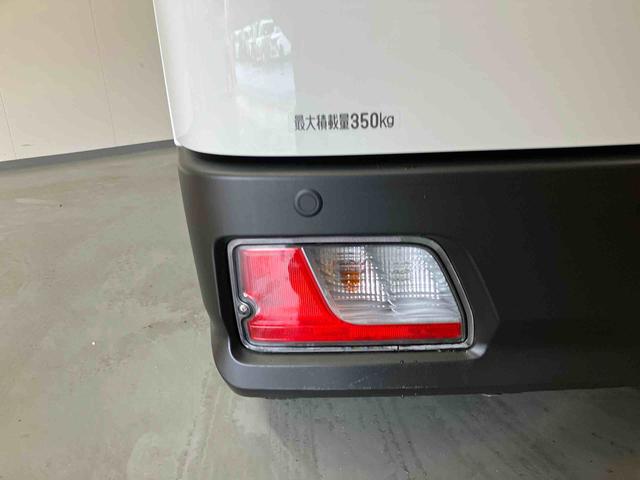 ハイゼットカーゴＤＸＡＭ／ＦＭラジオ　前席パワーウィンドウ　キーレスエントリー　オーバーヘッドシェルフ　インパネシフト　スマートアシスト　オートハイビーム　オートライト　コーナーセンサー　スクエアボディ　ユースフルナット（三重県）の中古車