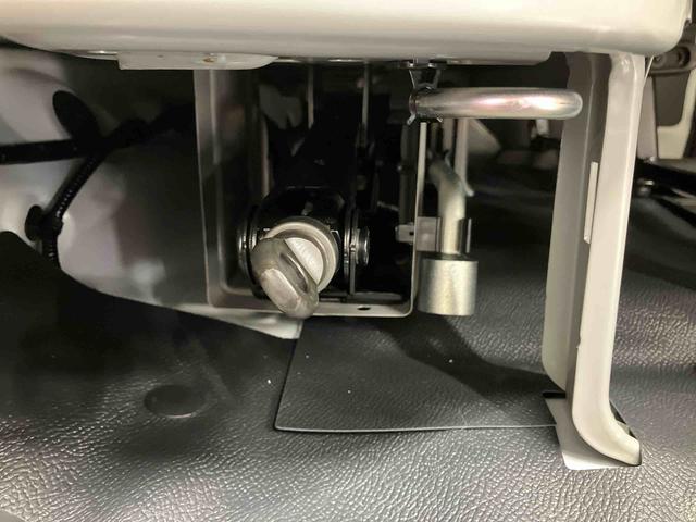 ハイゼットカーゴDXAM/FMラジオ 前席パワーウィンドウ キーレスエントリー オーバーヘッドシェルフ インパネシフト スマートアシスト オートハイビーム オートライト コーナーセンサー スクエアボディ ユースフルナット(三重県)の中古車