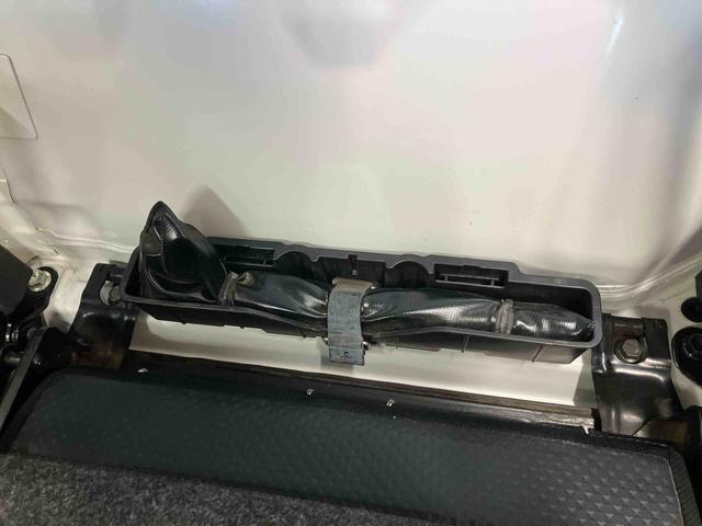 ハイゼットトラックスタンダード 農用スペシャル4WD 5MT リヤ4枚リーフスプリング スーパーデフロック AM/FMラジオ 作業灯 バニティミラー スマートアシスト オートハイビーム オートライト コーナーセンサー パワステ ABS エアバック(三重県)の中古車