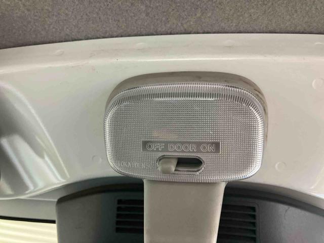 ハイゼットトラックスタンダード 農用スペシャル4WD 5MT リヤ4枚リーフスプリング スーパーデフロック AM/FMラジオ 作業灯 バニティミラー スマートアシスト オートハイビーム オートライト コーナーセンサー パワステ ABS エアバック(三重県)の中古車