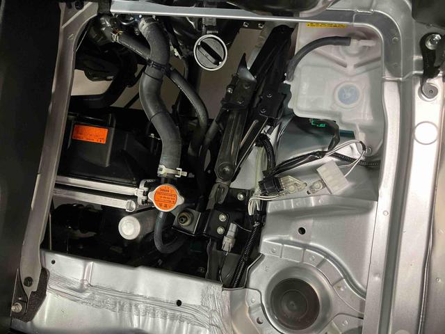 ハイゼットトラックスタンダード／４ＷＤ／５ＭＴＡＭ／ＦＭラジオ　マニュアルエアコン　パワステ　ＡＢＳ　スマートアシスト　コーナーセンサー　オートライト　オートハイビーム　三方開　ハロゲンヘッドランプ　荷台マット　フロアマット（三重県）の中古車
