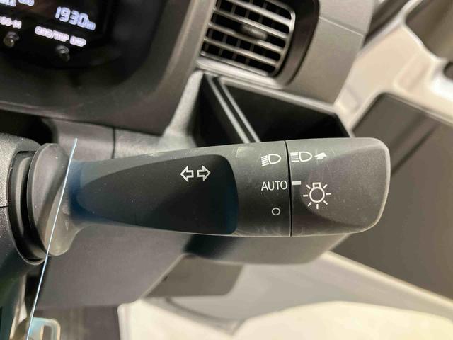 ハイゼットトラックスタンダード／４ＷＤ／５ＭＴＡＭ／ＦＭラジオ　マニュアルエアコン　パワステ　ＡＢＳ　スマートアシスト　コーナーセンサー　オートライト　オートハイビーム　三方開　ハロゲンヘッドランプ　荷台マット　フロアマット（三重県）の中古車