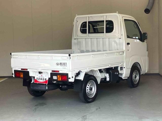 ハイゼットトラックスタンダード/4WD/CVTAM/FMラジオ マニュアルエアコン パワステ ABS スマートアシスト コーナーセンサー オートハイビーム オートライト ハロゲンヘッドランプ 荷台マット フロアマット 三方開 4WD(三重県)の中古車