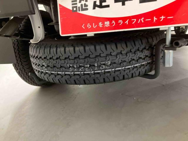 ハイゼットトラックスタンダード/4WD/CVTAM/FMラジオ マニュアルエアコン パワステ ABS スマートアシスト コーナーセンサー オートハイビーム オートライト ハロゲンヘッドランプ 荷台マット フロアマット 三方開 4WD(三重県)の中古車