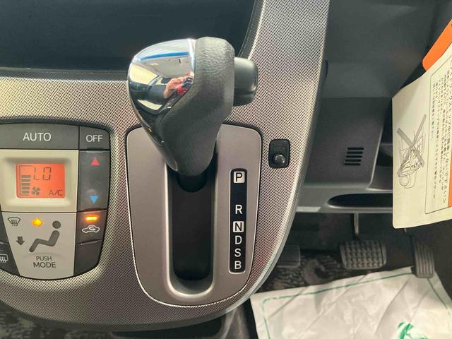 ムーヴカスタム　ＲＳ　ＳＡスマートアシスト　ターボ車　ナビ　オートエアコン　キーフリー（三重県）の中古車