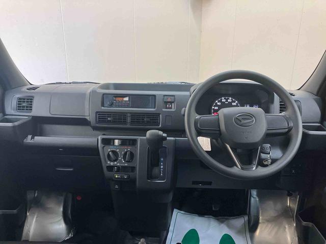 ハイゼットカーゴデラックス／ＡＭ／ＦＭラジオ／マニュアルエアコン／キーレスキーレス　ＡＭ／ＦＭラジオ　スマートアシストカメラ　マニュアルエアコン（三重県）の中古車