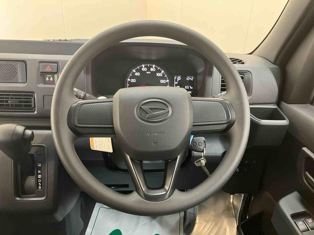 ハイゼットカーゴデラックス／ＡＭ／ＦＭラジオ／マニュアルエアコン／キーレスキーレス　ＡＭ／ＦＭラジオ　スマートアシストカメラ　マニュアルエアコン（三重県）の中古車