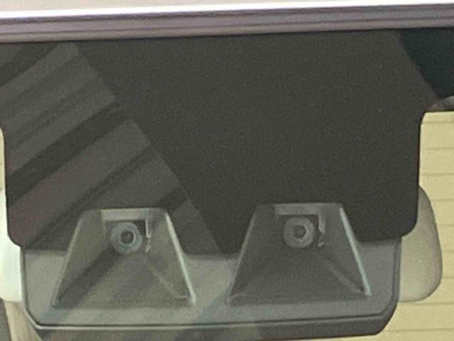 ハイゼットカーゴデラックス／ＡＭ／ＦＭラジオ／マニュアルエアコン／キーレスキーレス　ＡＭ／ＦＭラジオ　スマートアシストカメラ　マニュアルエアコン（三重県）の中古車