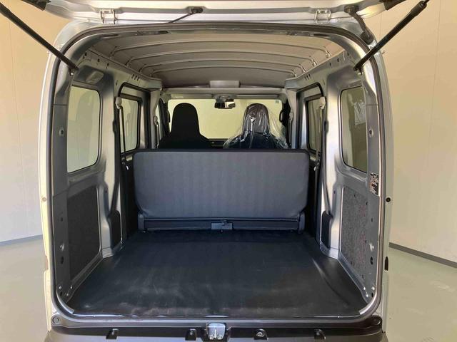 ハイゼットカーゴデラックス／ＡＭ／ＦＭラジオ／マニュアルエアコン／キーレスキーレス　ＡＭ／ＦＭラジオ　スマートアシストカメラ　マニュアルエアコン（三重県）の中古車