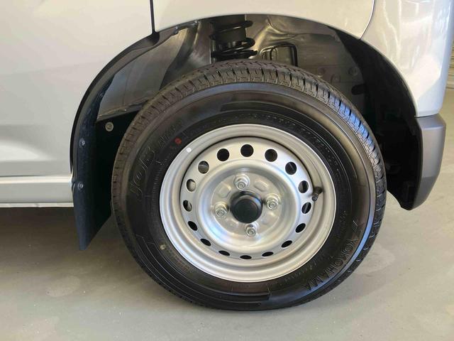 ハイゼットカーゴデラックス／ＡＭ／ＦＭラジオ／マニュアルエアコン／キーレスキーレス　ＡＭ／ＦＭラジオ　スマートアシストカメラ　マニュアルエアコン（三重県）の中古車