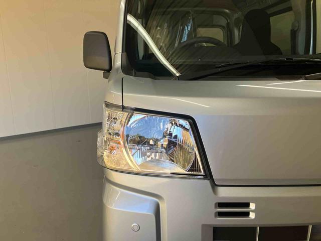 ハイゼットカーゴデラックス／ＡＭ／ＦＭラジオ／マニュアルエアコン／キーレスキーレス　ＡＭ／ＦＭラジオ　スマートアシストカメラ　マニュアルエアコン（三重県）の中古車