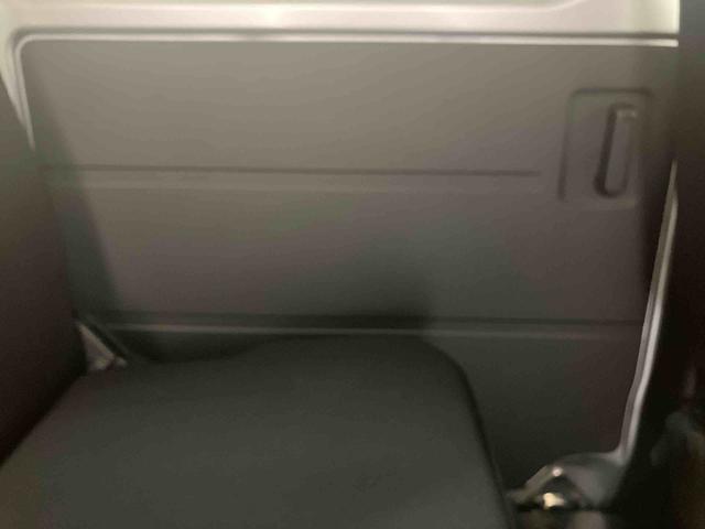 ハイゼットカーゴデラックス／ＡＭ／ＦＭラジオ／マニュアルエアコン／キーレスキーレス　ＡＭ／ＦＭラジオ　スマートアシストカメラ　マニュアルエアコン（三重県）の中古車