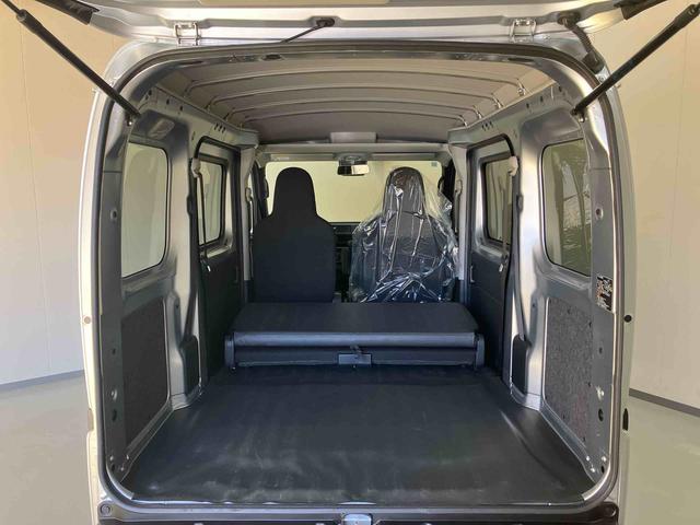 ハイゼットカーゴデラックス／ＡＭ／ＦＭラジオ／マニュアルエアコン／キーレスキーレス　ＡＭ／ＦＭラジオ　スマートアシストカメラ　マニュアルエアコン（三重県）の中古車