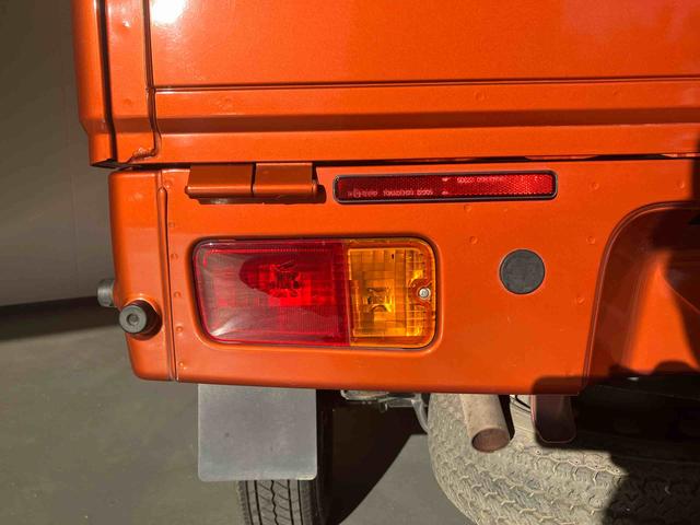 サンバートラックグランドキャブ/4WD/ナビ4WD 4AT ナビ マニュアルエアコン キーレスエントリー 作業灯 パワーウィンドウ パワステ ABS エアバック ゲートプロテクター(三重県)の中古車