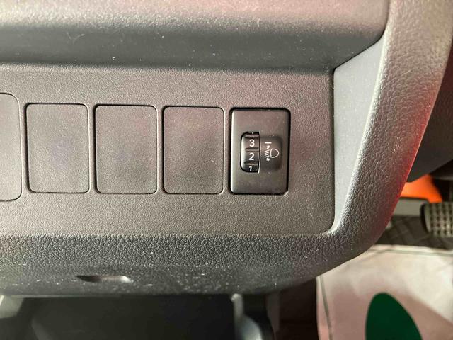 サンバートラックグランドキャブ/4WD/ナビ4WD 4AT ナビ マニュアルエアコン キーレスエントリー 作業灯 パワーウィンドウ パワステ ABS エアバック ゲートプロテクター(三重県)の中古車