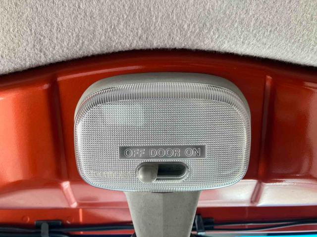 サンバートラックグランドキャブ/4WD/ナビ4WD 4AT ナビ マニュアルエアコン キーレスエントリー 作業灯 パワーウィンドウ パワステ ABS エアバック ゲートプロテクター(三重県)の中古車